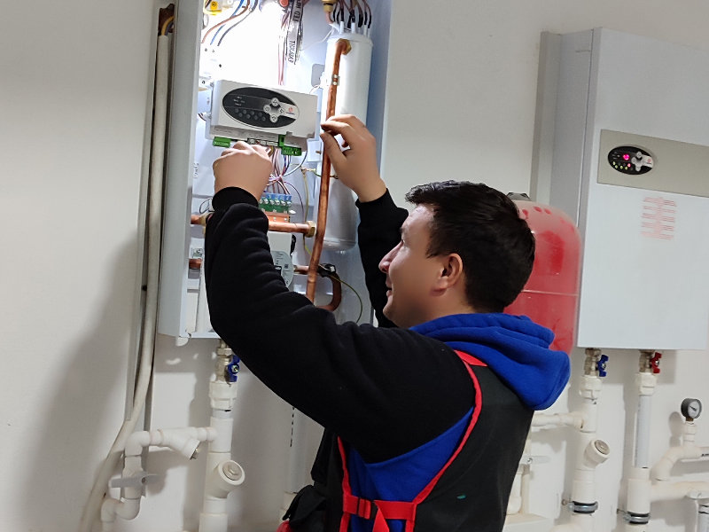 обслуживание двухконтурного котла.