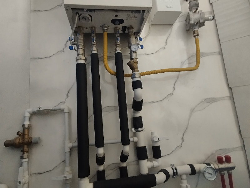 Isitish gaz qozonlarini oʻrnatish va yegʻish