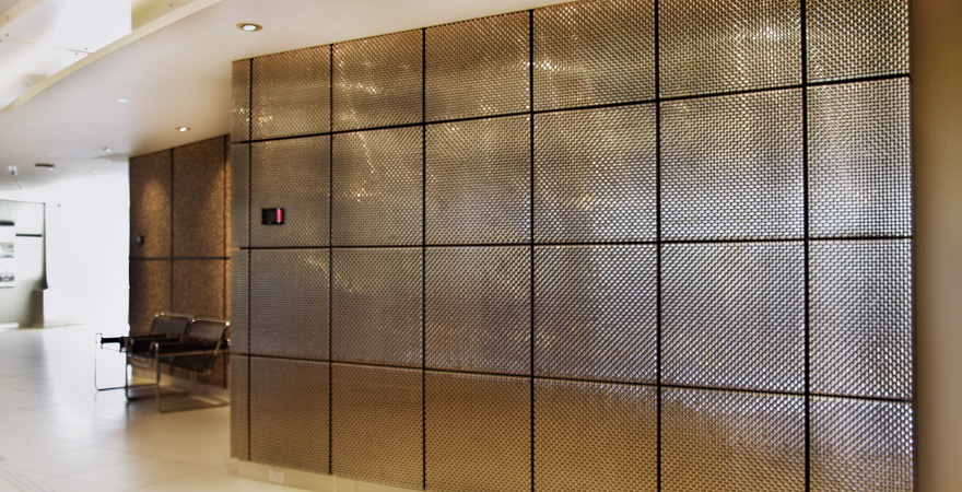 Металл и композитные панели в интерьере Чаще встречаются в офисах, студиях и коммерческих помещениях